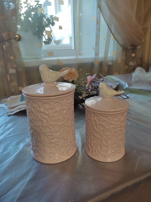 Продам  сувениры вазы, ключницы, часы