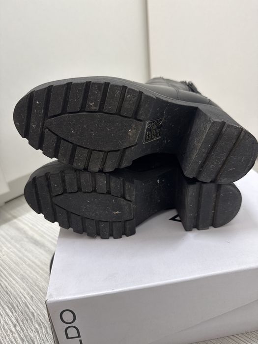 Botine negre îmblănite, mărimea 37, foarte comode
