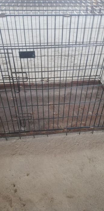 Cușcă metalică pentru câini
