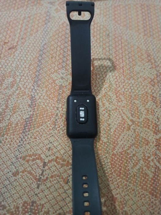 Продаётся фитнес браслет Samsung Galaxy Fit3