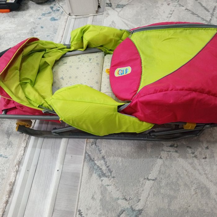 Продам санки детские