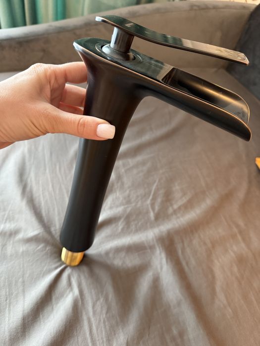 Robinet lavoar pe blat