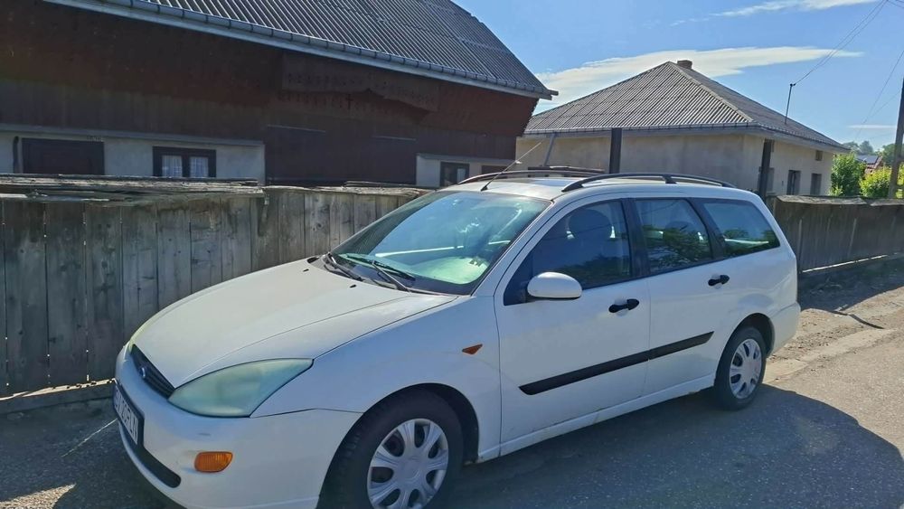 Vând  Ford Focus 2001