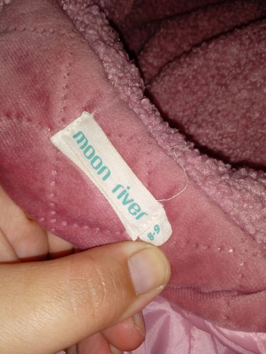 Продам пальто на девочку