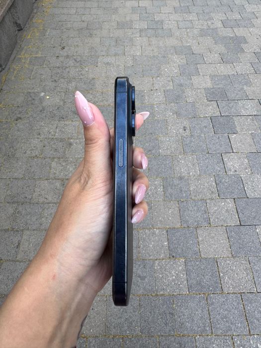 Продам iphone 15 pro