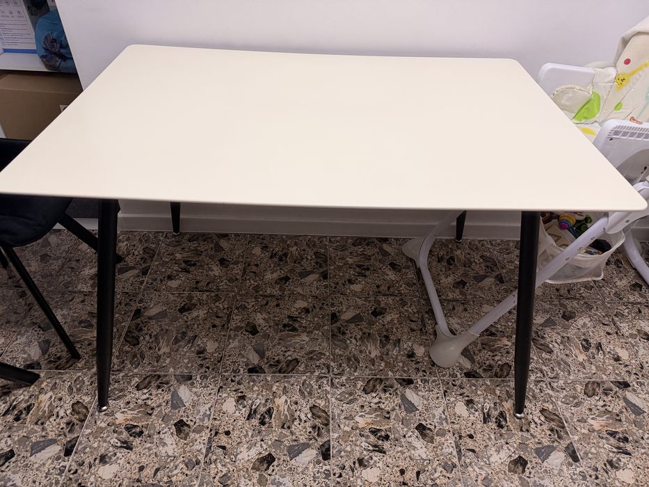 Masa living/bucatarie 120x80x76