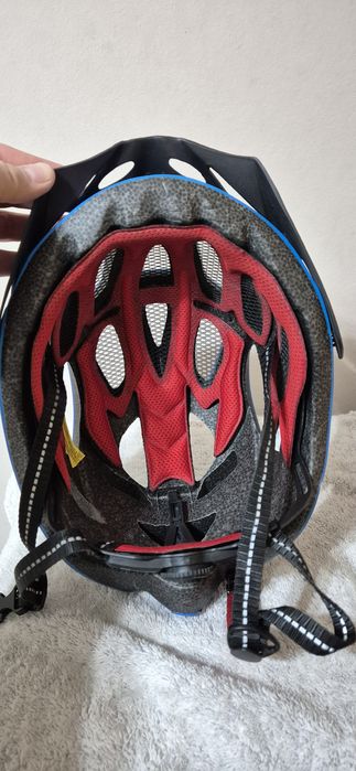 Продаю велошлем 57-60 см