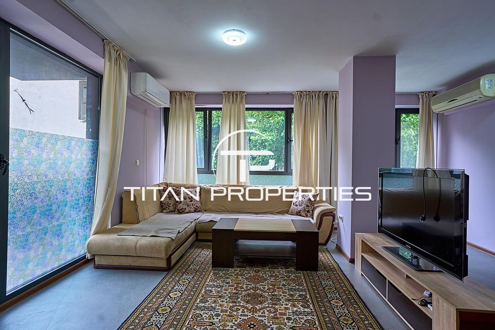 Дава се под наем Тристаен апартамент в Пловдив, Център - 95 кв.м за 625 € - Снимка #1