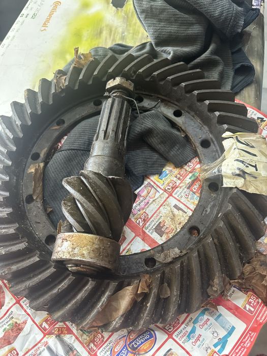 Корона и пиньон Газ 53/ 66