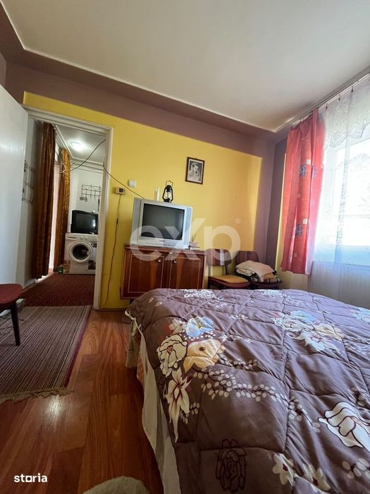 Vanzare 2 camere central etaj 3 mobilat+utilat Gaesti