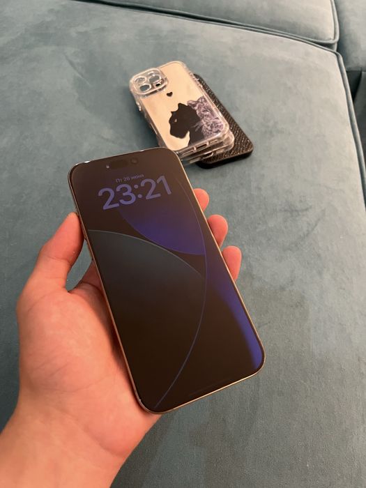 Продам iPhone 16 Pro Max