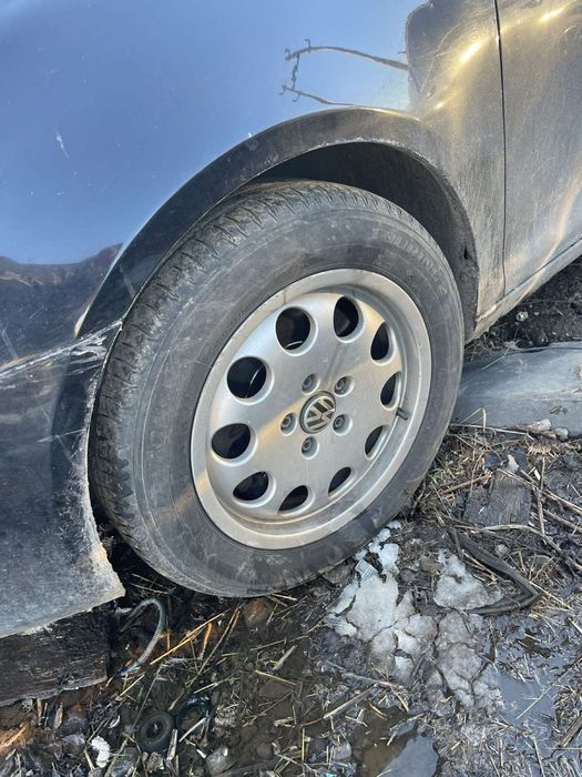 Продавам голф 6 комби на части !