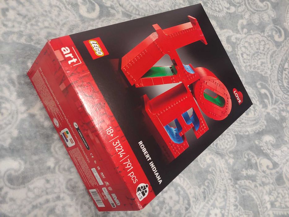 Конструктор LEGO Art - LOVE