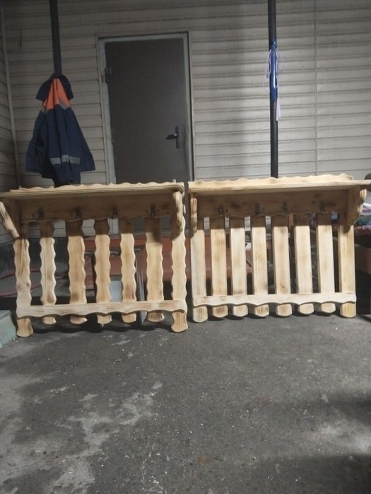 Продам вешалки для бани прихожки