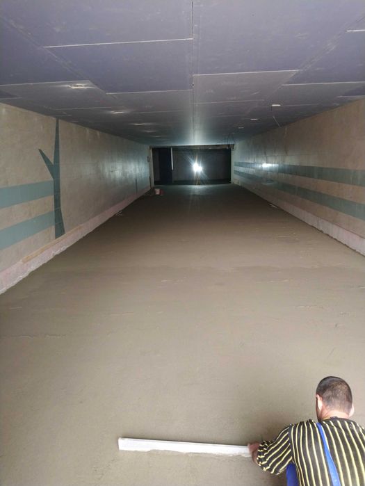 Замазка с машина , замазка върху подово отопление, бетон, саморазливна