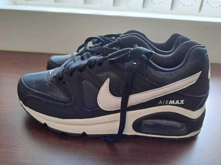 Маратонки Nike номер 36.5 и спортен екип Nike ръст 137 см