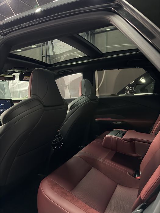 Продается Lexus RX500h F Sport 2024