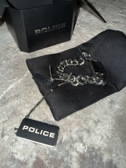 Bratara Police din argint