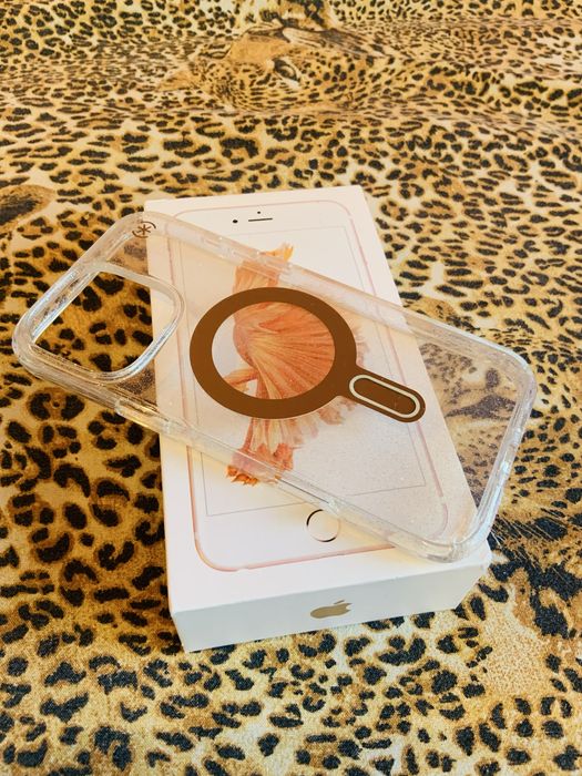 Кейс за iphone 16 pro max промо цена от 85 на 50