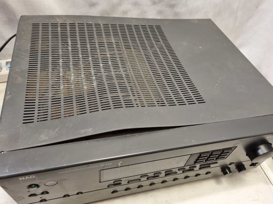 Defect reciver NAD AV-716