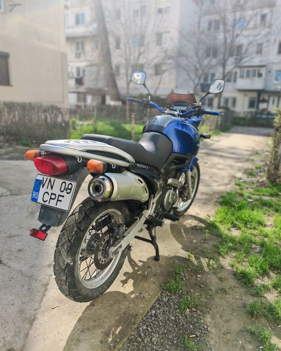 Suzuki XF  650 (freewind) A2