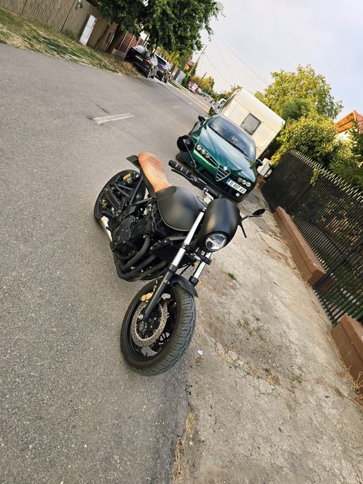 Suzuki 1200 cafe racer custom