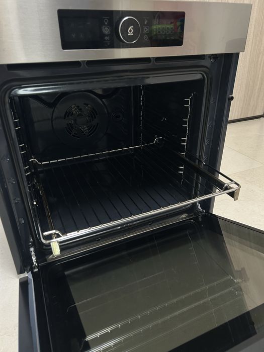 Cuptor electric incorporabil Whirpool 6 sense