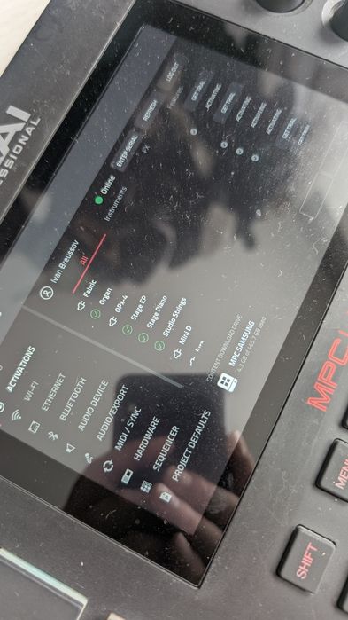 Akai MPC LIVE 2 Битмашина/Аудиокарта