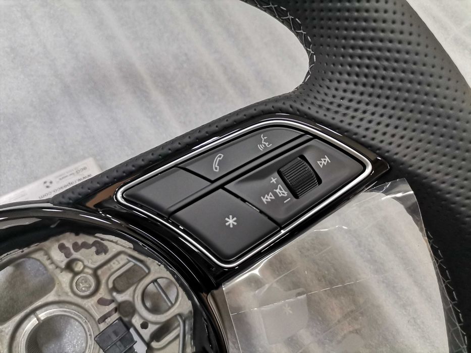 Нов Оригинален Спортен Волан S Line Audi A1 GB A3 S3 8Y 82A419091AC