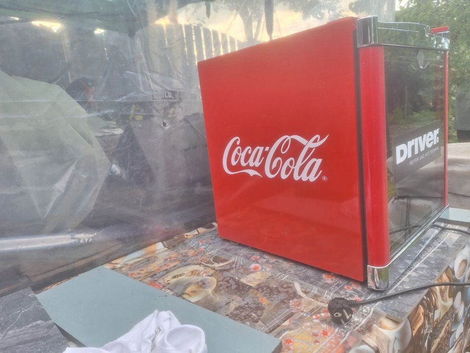 Frigider Coca-Cola