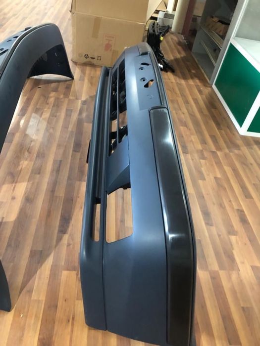 Передний бампер БМВ Е34 5 серии М5 М-ТЕХ 2