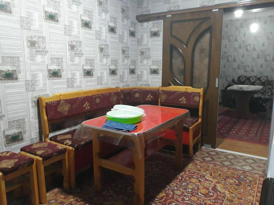 Урганч шахар марказида  3 хонали квартира Ижарага берилади