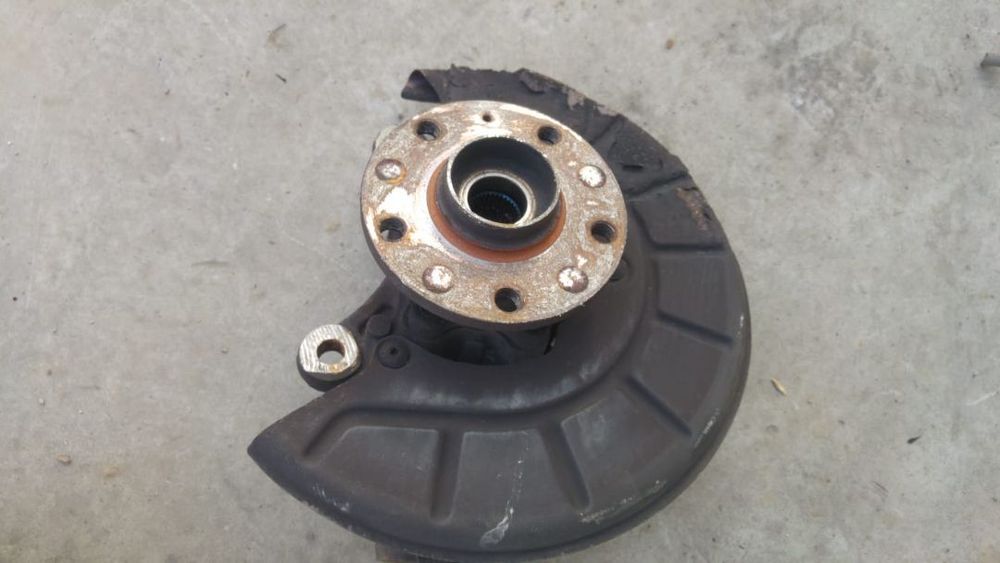 Fuzeta dreapta fata bkd 2.0 tdi vw jetta 3