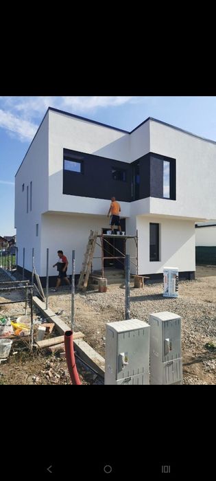 Meseriași serioși în construcții – Timișoara

Echipă de meseriași cu e