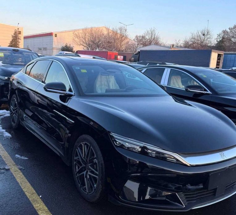 Продаётся BYD HAN smart 2025