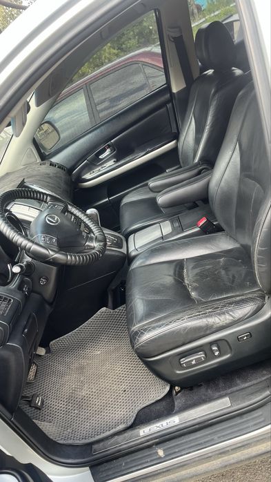 Продам Lexus RX400H