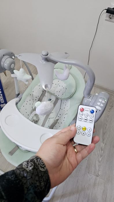 Люлка за бебе и подложка за къпане