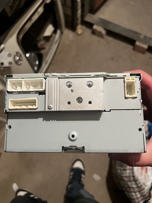 Продам магнитолу