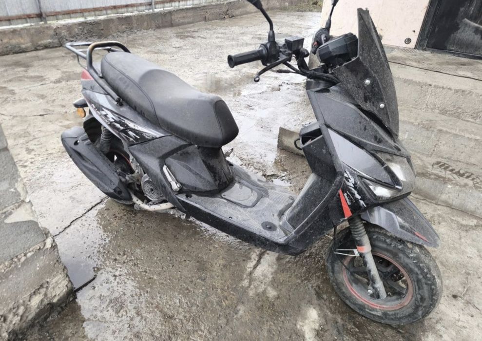 Benneli самурай мопед