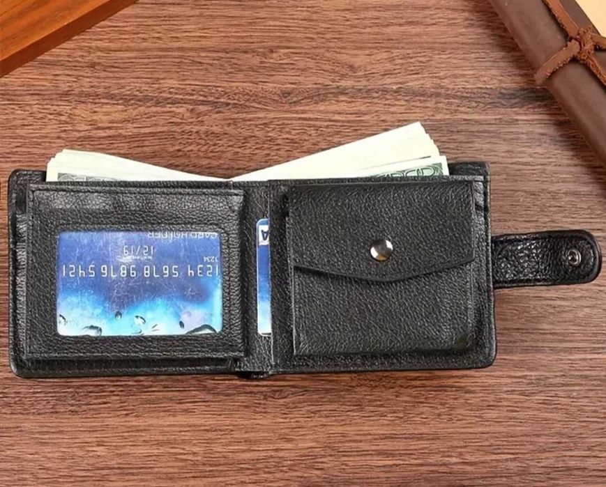 Нов мъжки портфейл