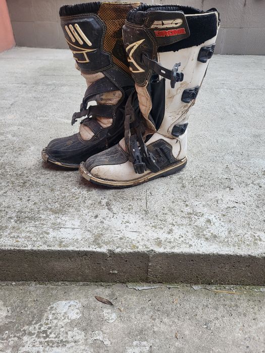 Echipament enduro