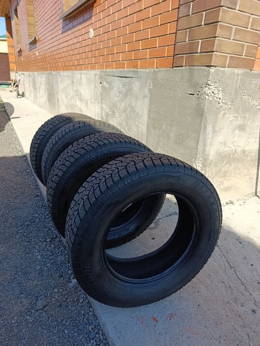 Резина  Bridgestone (Бриджстоун)  на 15