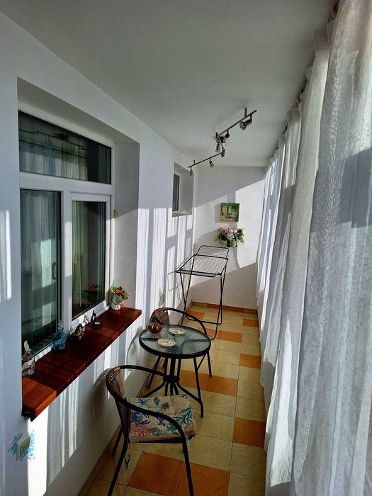 Inchiriez apartament 3 camere in Constanta, contral
