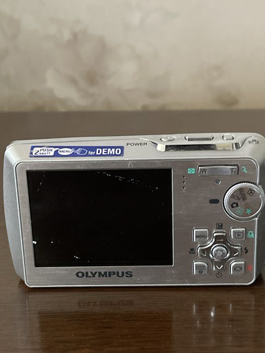 Фото-Камера Олимпус.Продаю на запчасти