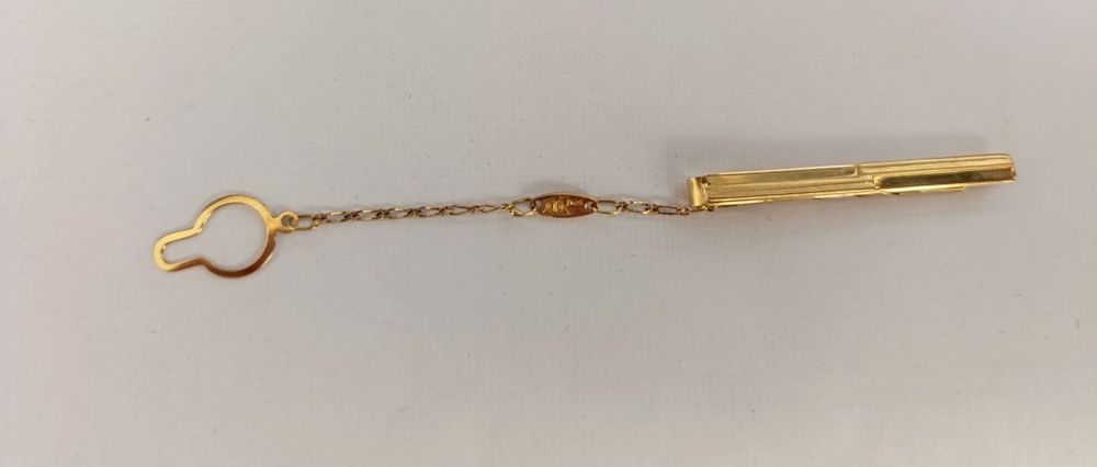 Accesoriu pentru cravată de aur 18k