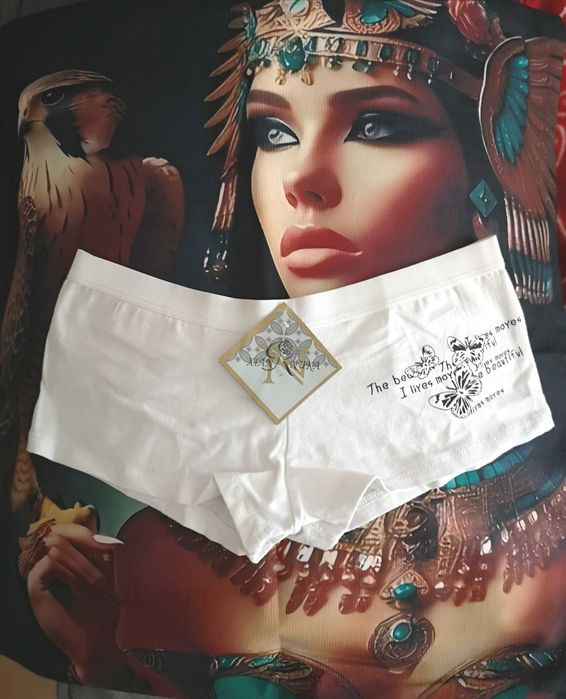 Ново! Комплект бразилиани С размер + бели памучни боксерки С размер.