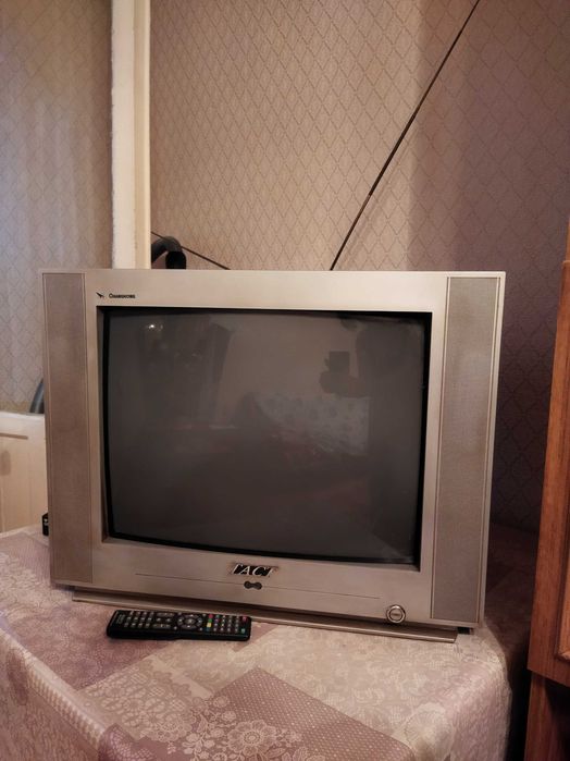 Продам телевизор