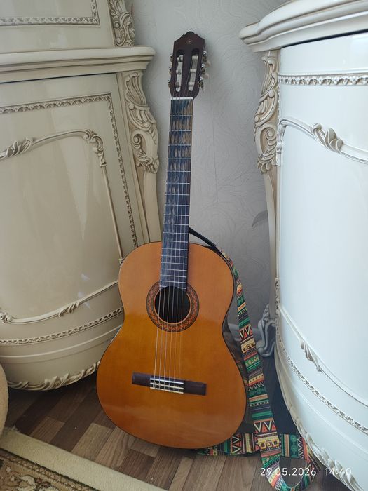 Класическая гитара С40