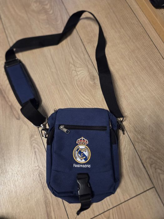 Мъжка чантичка реал Мадрид