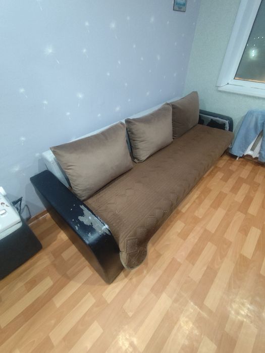 Диван продам диван